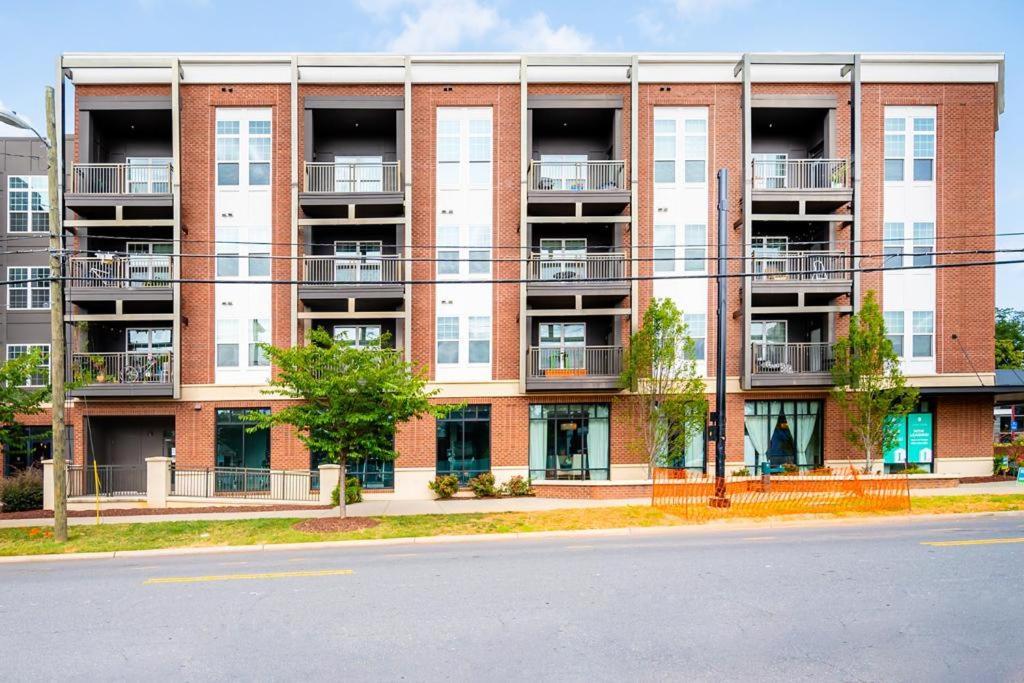 Urban Studio W Balcony Gym Appartamento Charlotte Esterno foto